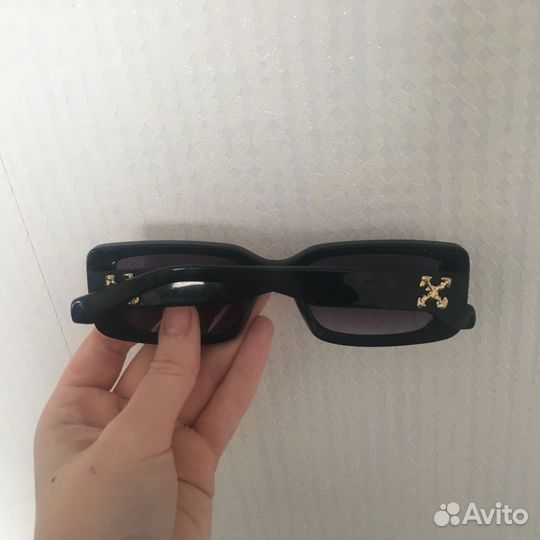 Солнцезащитные очки