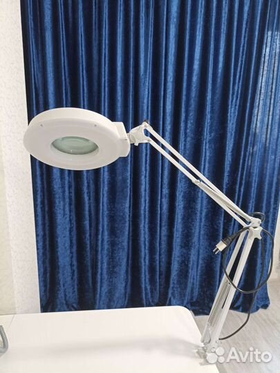 Лампа лупа настольная для маникюра