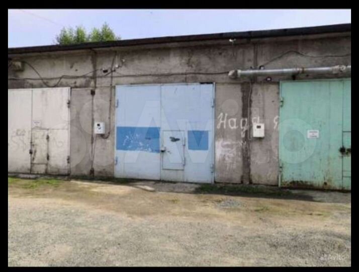 Гараж, > 30 м²