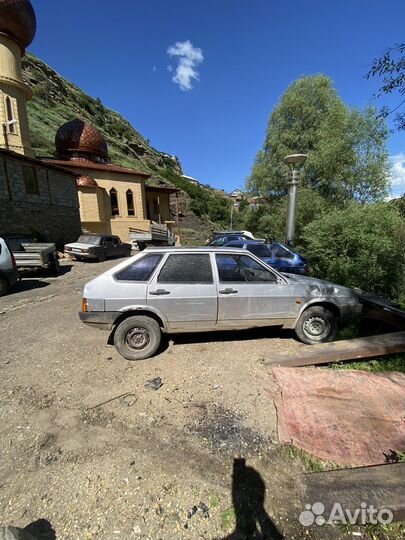 ВАЗ 2109 1.5 МТ, 2001, битый, 200 000 км