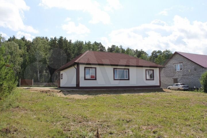 Коттедж 160 м² на участке 10 сот.