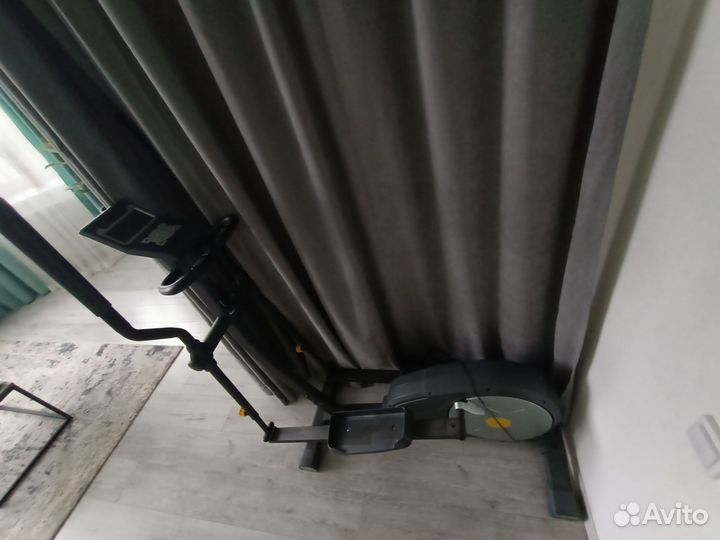 Эллиптический тренажер torneo