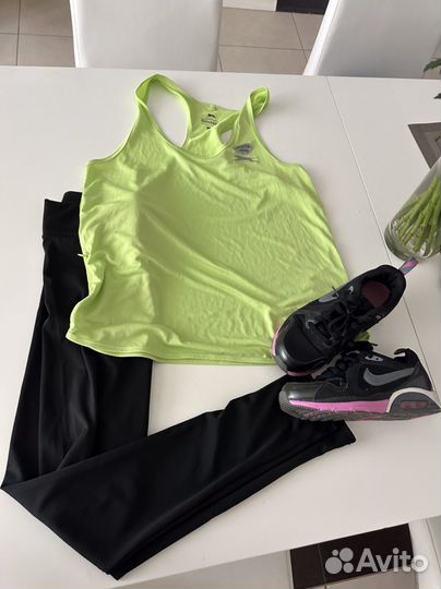 Костюм для фитнеса новый