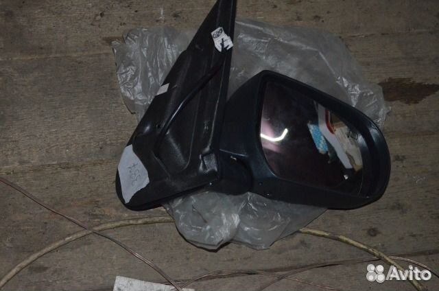 Mazda tribute зеркало