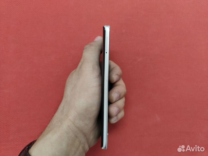 Xiaomi Mi 5, 3/64 ГБ