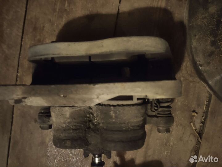 Тормозные суппорта subaru forester sh