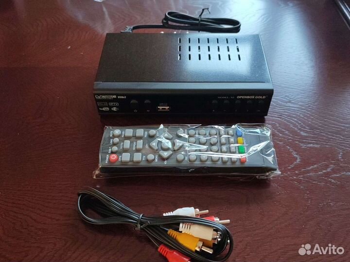 Приставка для телевизора новая