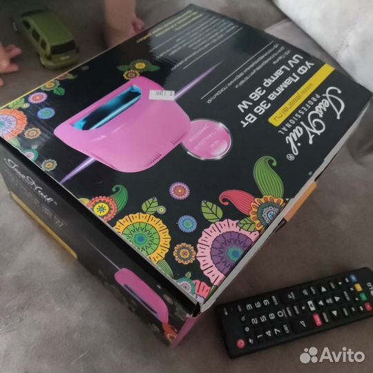 Ультрафиолетовая лампа для маникюра