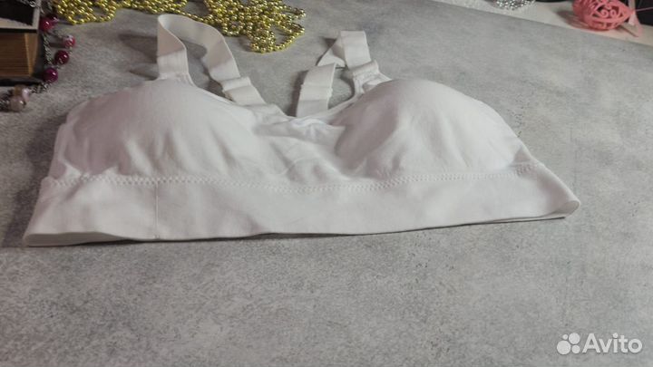 Нижнее белье спортивный топ