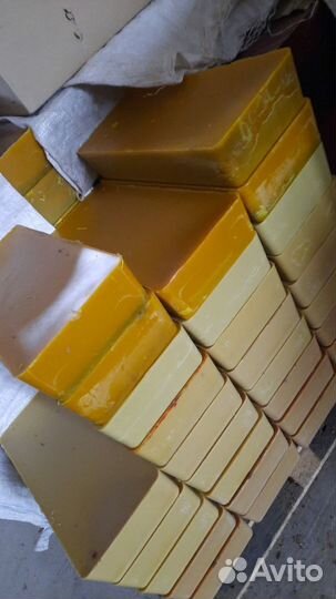 Пчелиный воск и цветная вощина