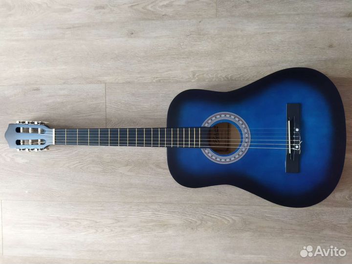 Акустическая гитара