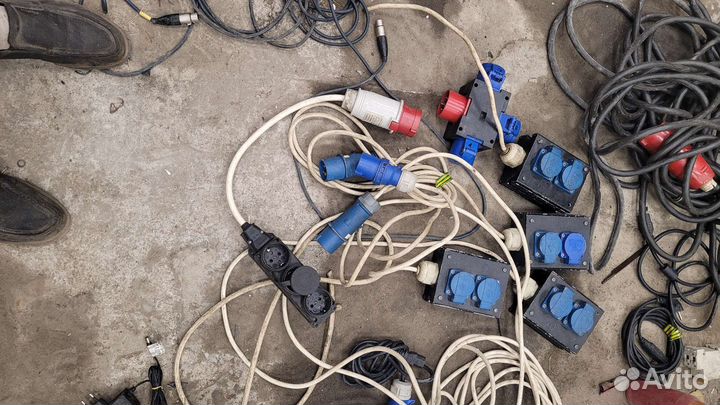 Подкатная тележка для кейсов мультикор