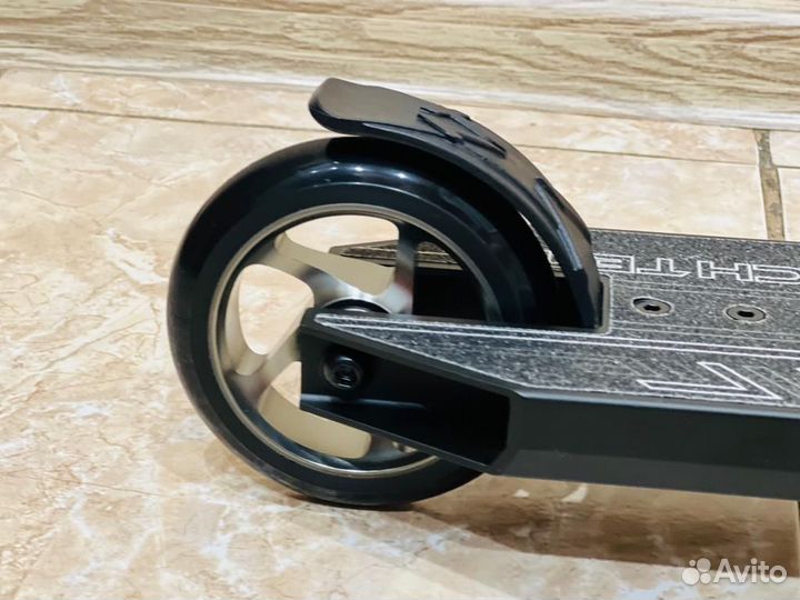 Трюковой самокат tech team