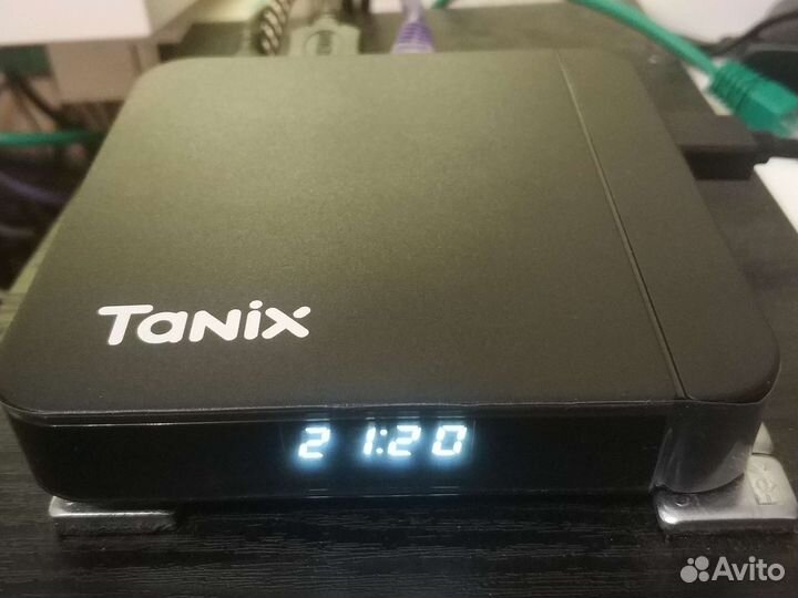 Тв смарт приставка Tanix X2