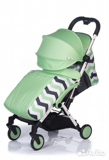Прогулочная коляска BabyHit универсальная