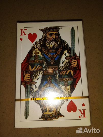 Игральные карты новые в слюде
