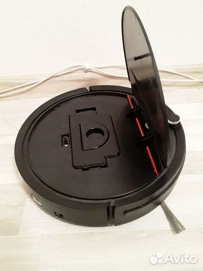 Робот пылесос