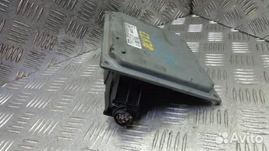 Блок управления двигателем ford focus 2 (8LV27PF01