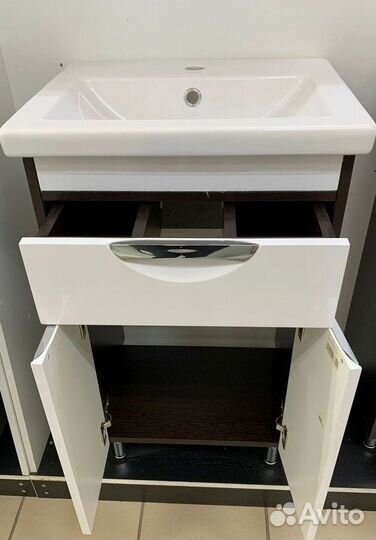 Тумба под умывальник
