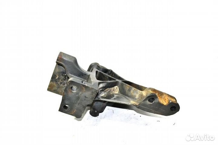 Кронштейн усилителя бампера, левый scania R-Series