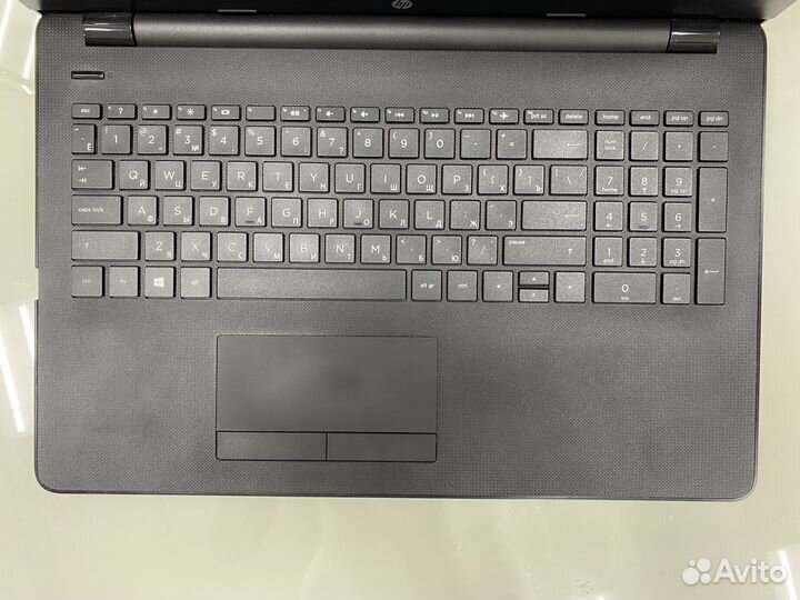 Ноутбук HP A10-9620P/8GB/500GB HDD/Radeon 530