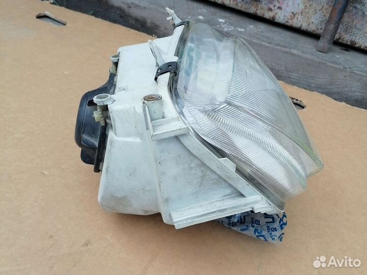 Фара правая для Ford Galaxy 1995-2006 0301048312