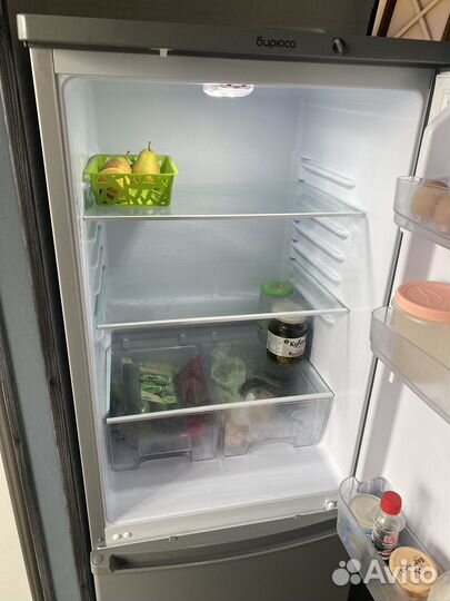 Холодильник б/у в отличном состоянии