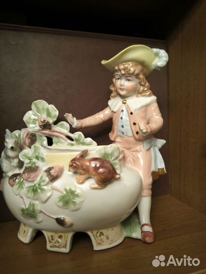 Фарфоровая статуэтка.Германия