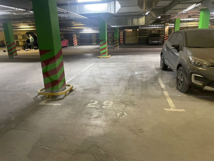 Машиноместо, 18 м²