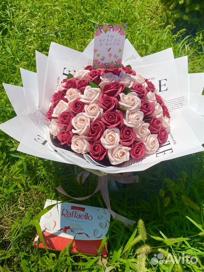 Букет из 71 розы