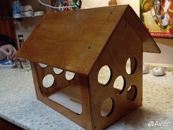 Кормушка для птиц