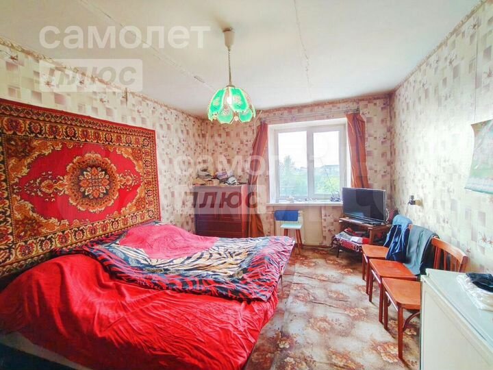 3-к. квартира, 70 м², 2/5 эт.