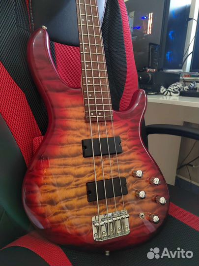 Бас гитара Cort action dlx plus