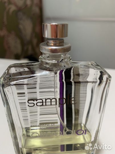 Escentric 01 Escentric molecules