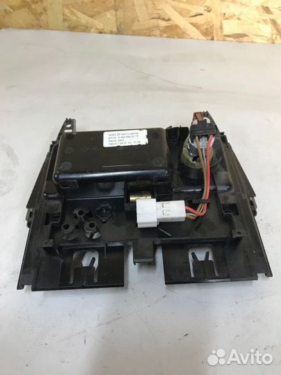 Пепельница передняя Mercedes-Benz C-Class W204