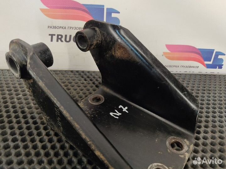 81437405365 Кронштейн амортизатора заднего