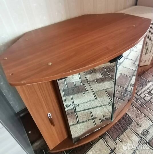 Продаю тумбу