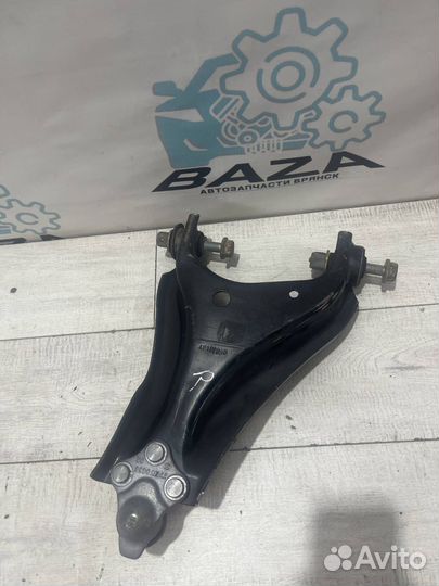 Рычаг передний правый Renault Duster