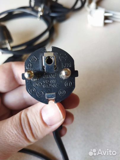 Кабель питания для компьютера