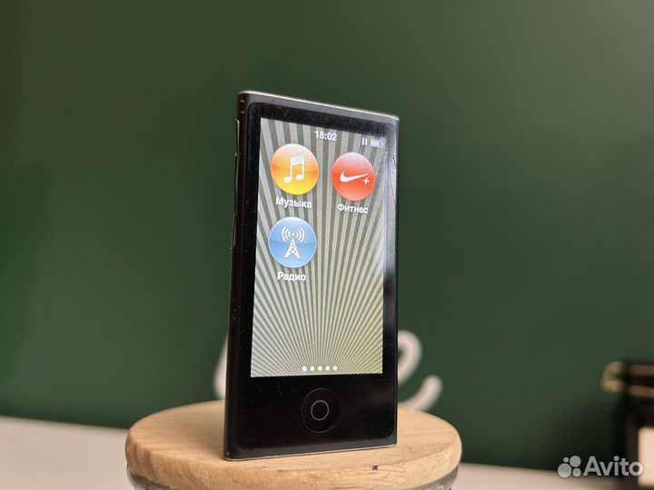 Плеер Apple iPod Nano (7-го поколения)