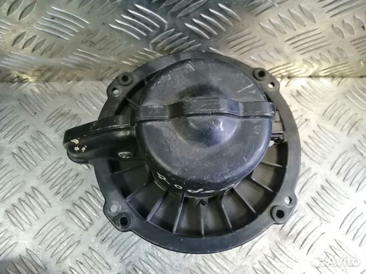 Моторчик отопителя Исузу Родео A