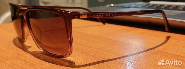 Солнцезащитные очки мужские hugo boss