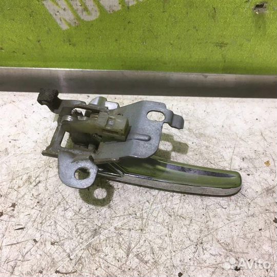 Ручка двери задней внутренняя правая Вольво C40