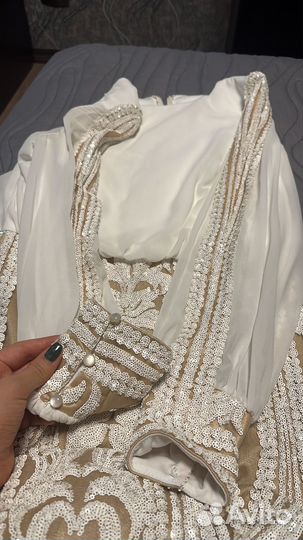 Вечернее платье