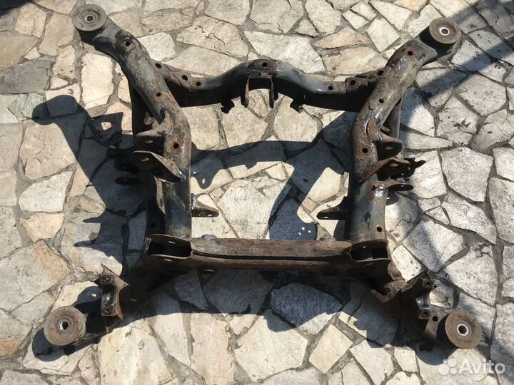 Подрамник задний Porsche Cayenne