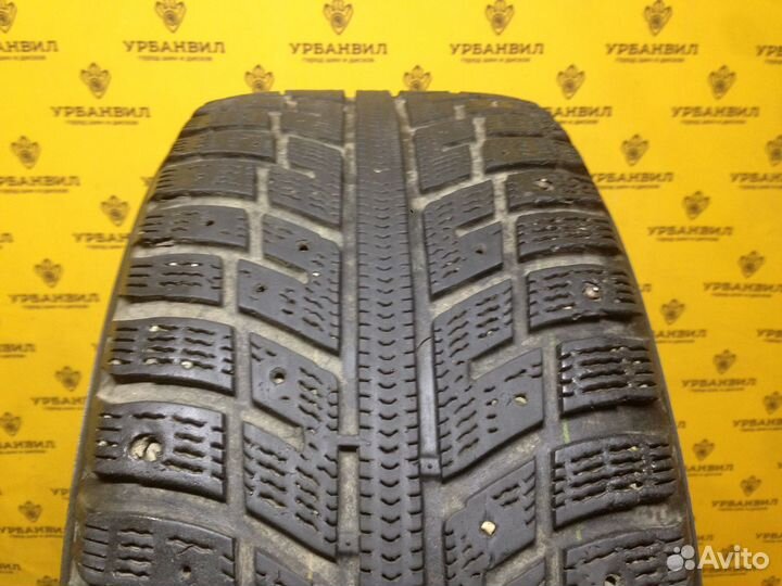 Kumho I'Zen KW22 215/55 R16