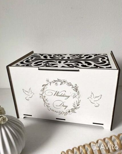 Свадебный сундук для денег