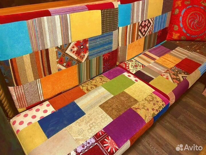 Диван двухместный в восточном стиле