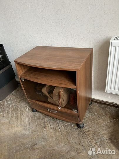 Тумба под телевизор