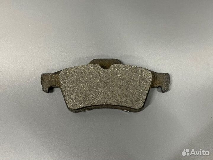 Тормозные колодки заднее Ford Focus 2